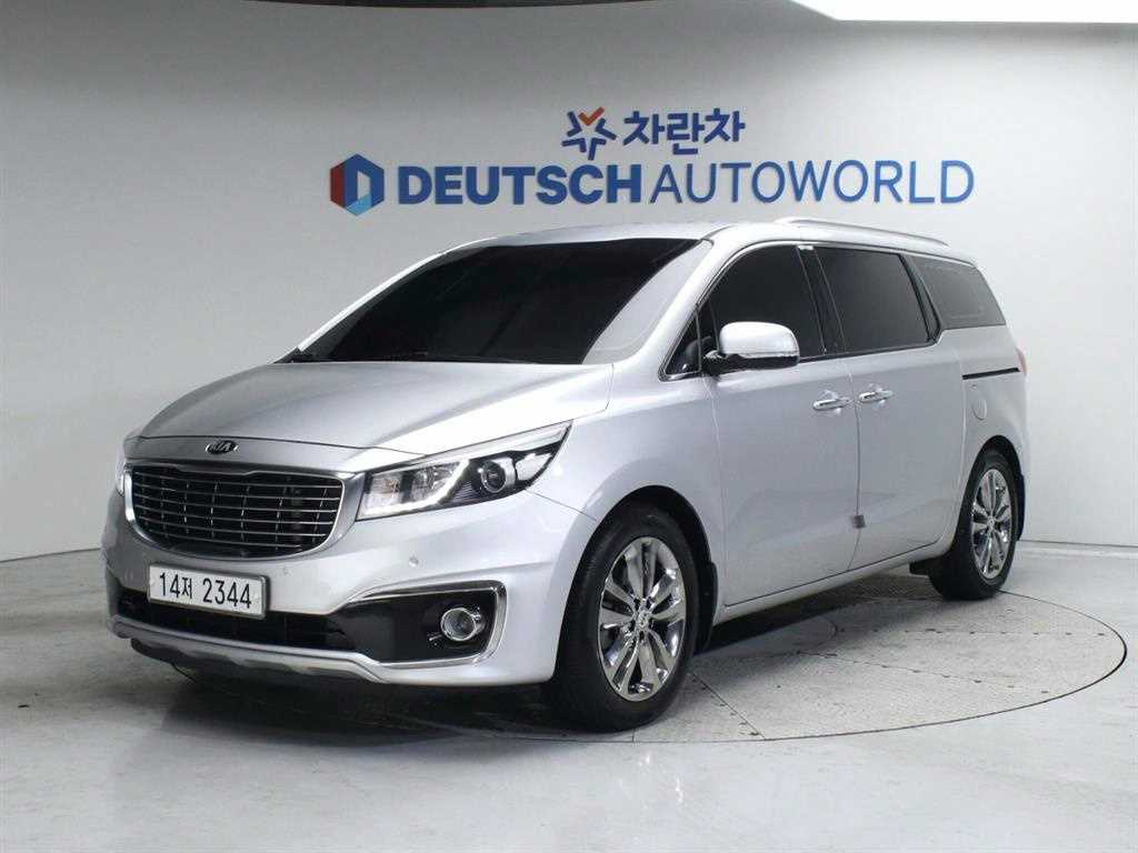 KIA CARNIVAL