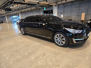 GENESIS EQ900 2016