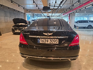 GENESIS EQ900 2016