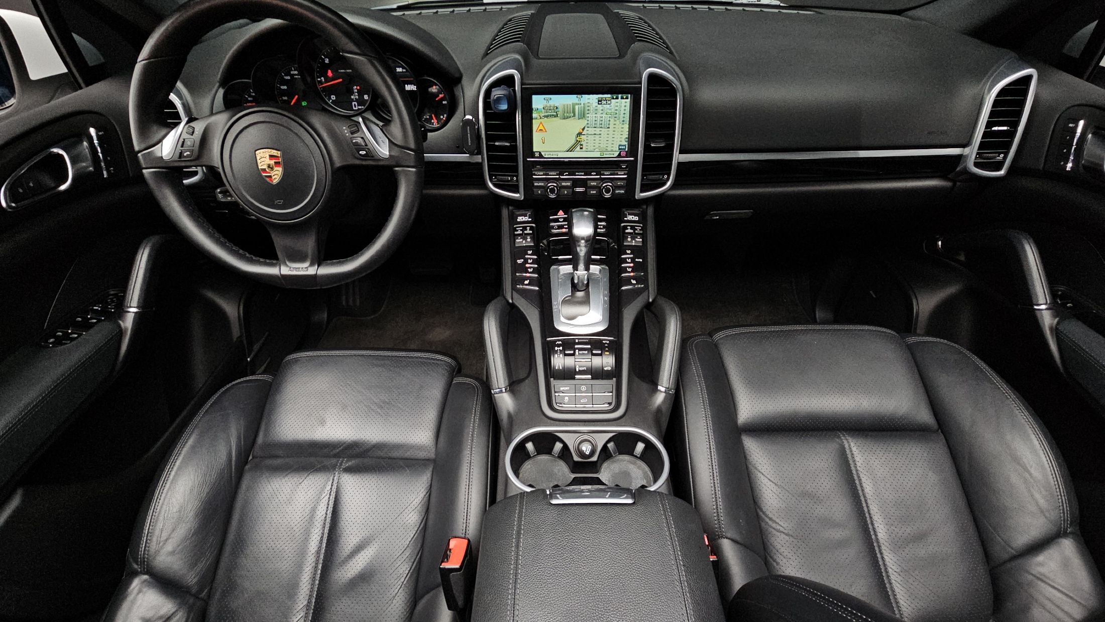 PORSCHE CAYENNE