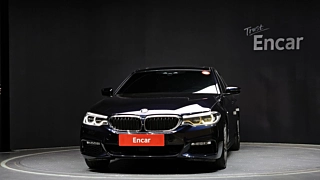 BMW 5-SERIES G30 2017