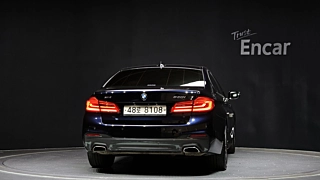 BMW 5-SERIES G30 2017