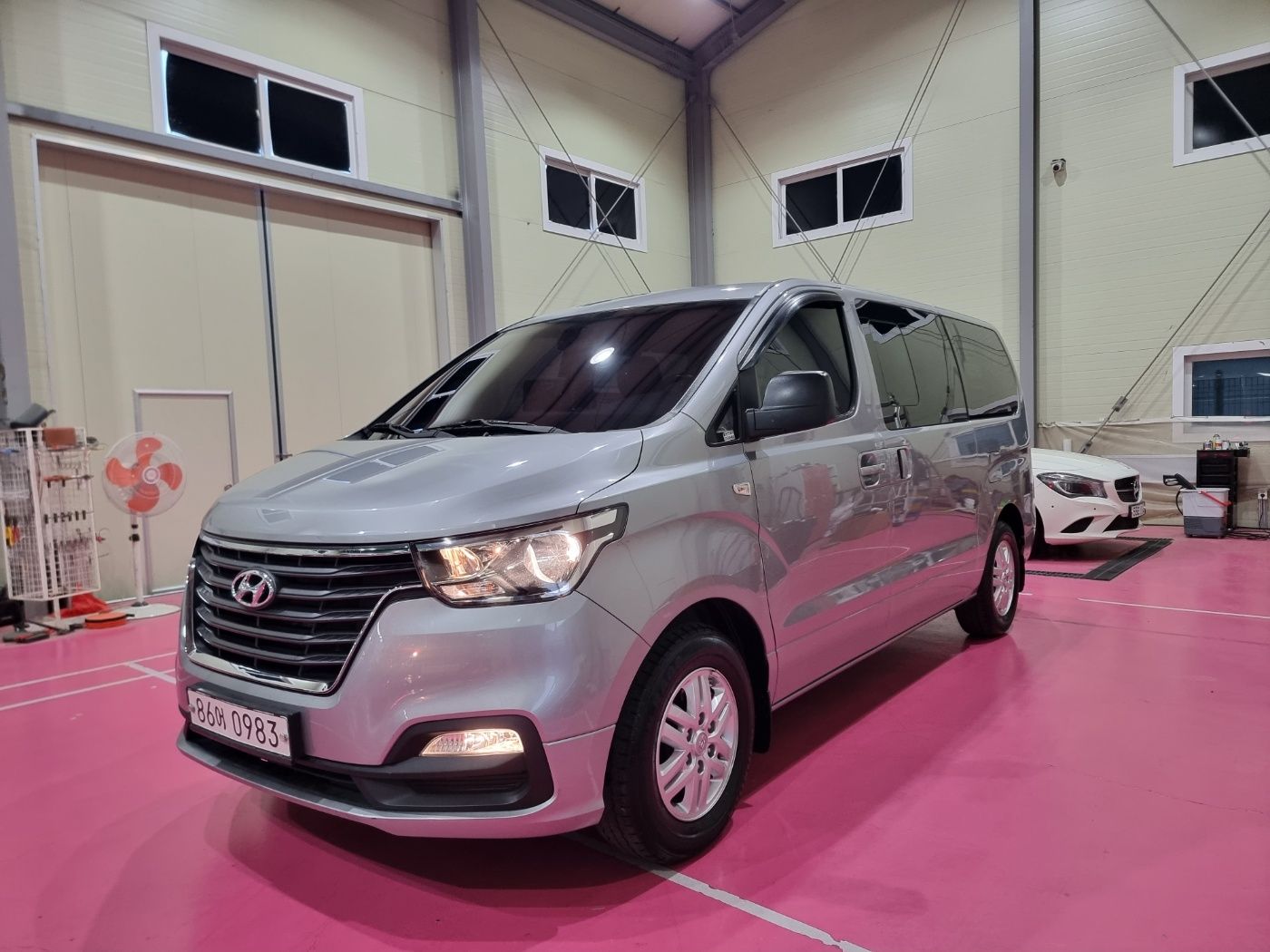 HYUNDAI STAREX GRAND
