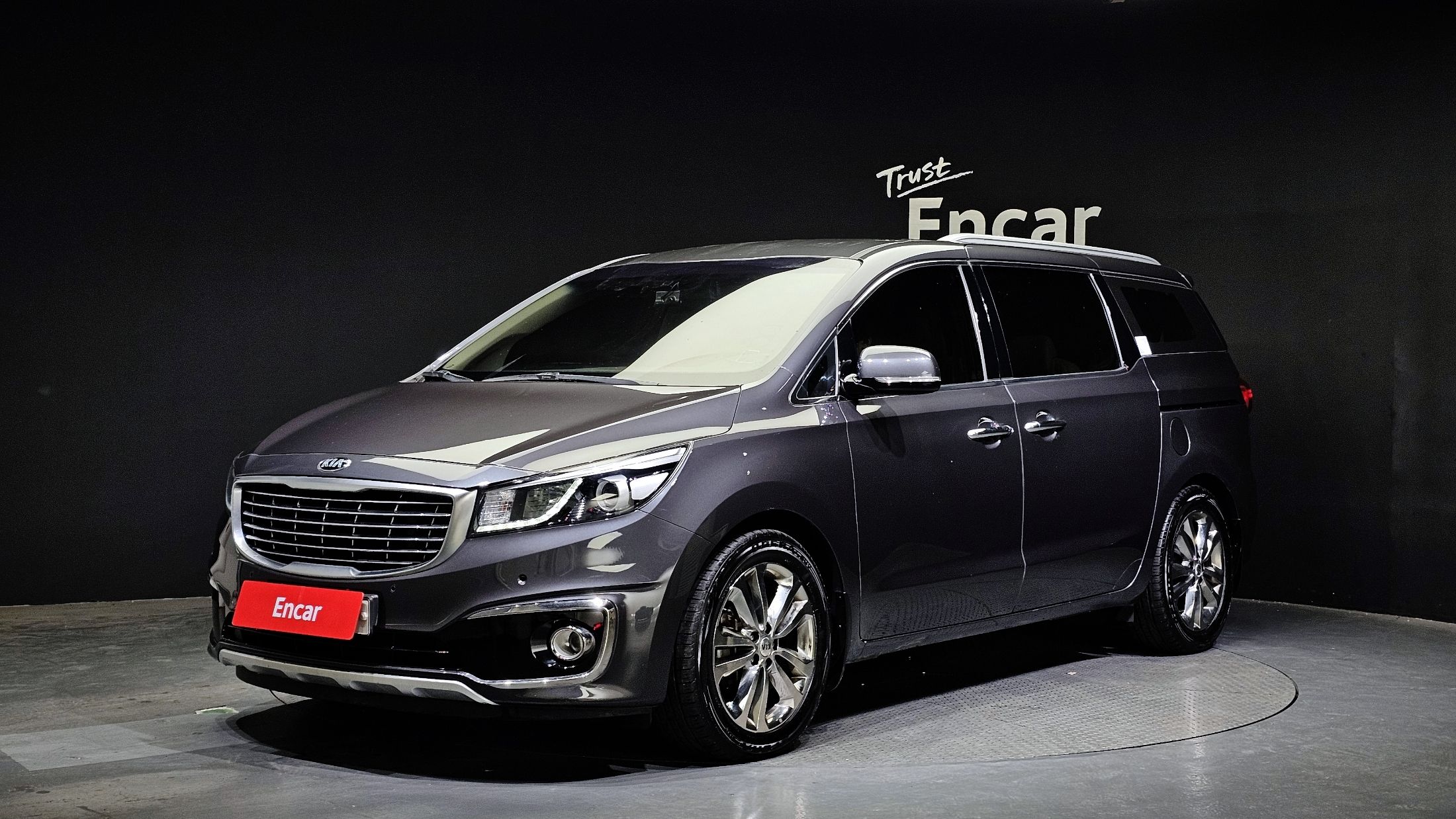 KIA CARNIVAL 2016