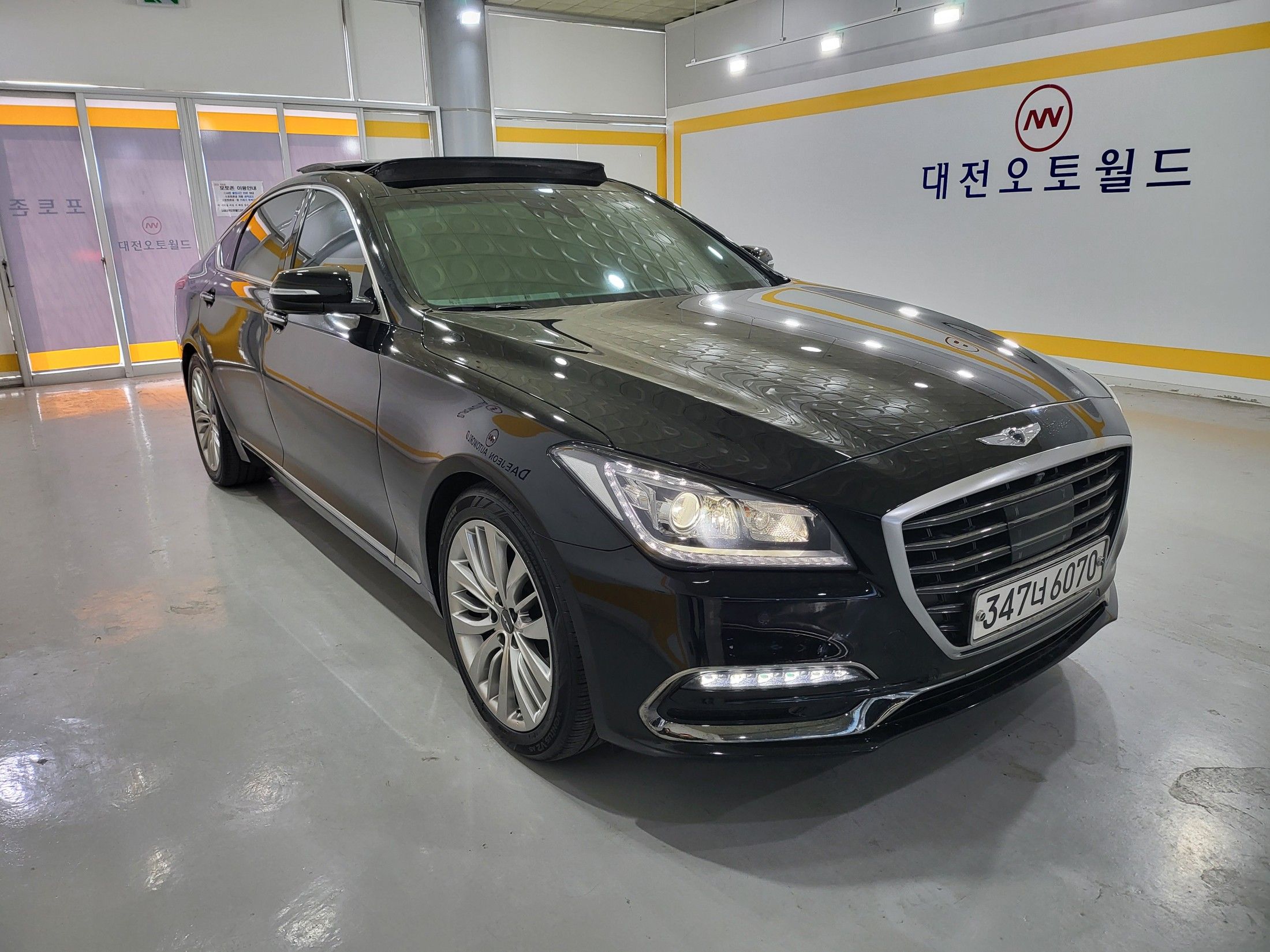 GENESIS G80 2016