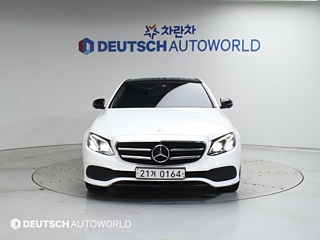 MERCEDES BENZ E-CLASS W213 2016