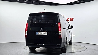 HYUNDAI STARIA 2023