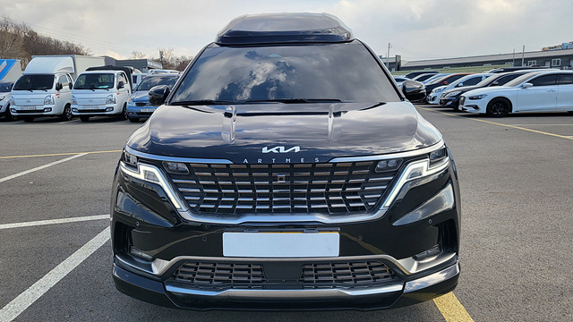 KIA CARNIVAL 2023