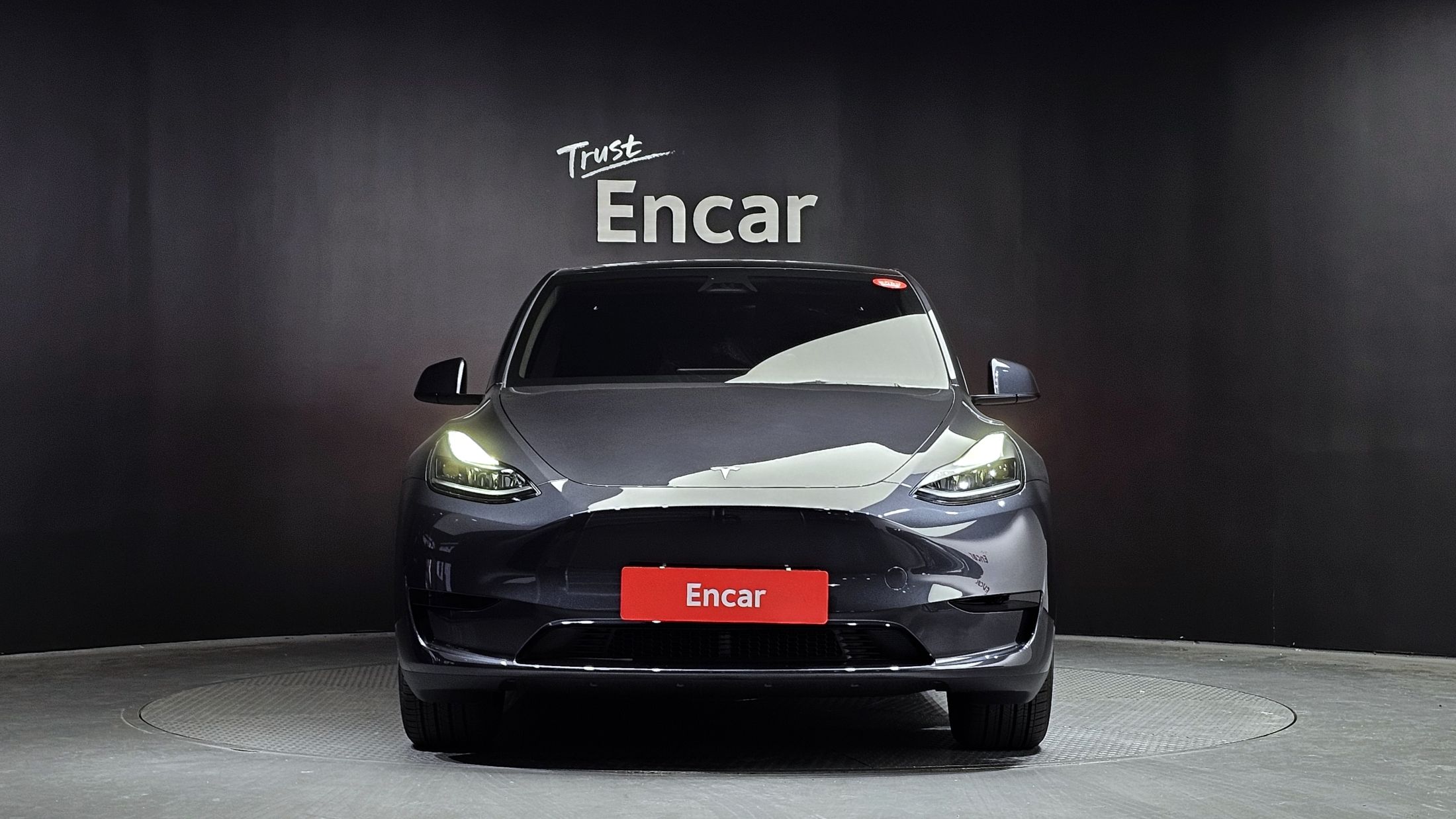 TESLA MODEL Y 2025