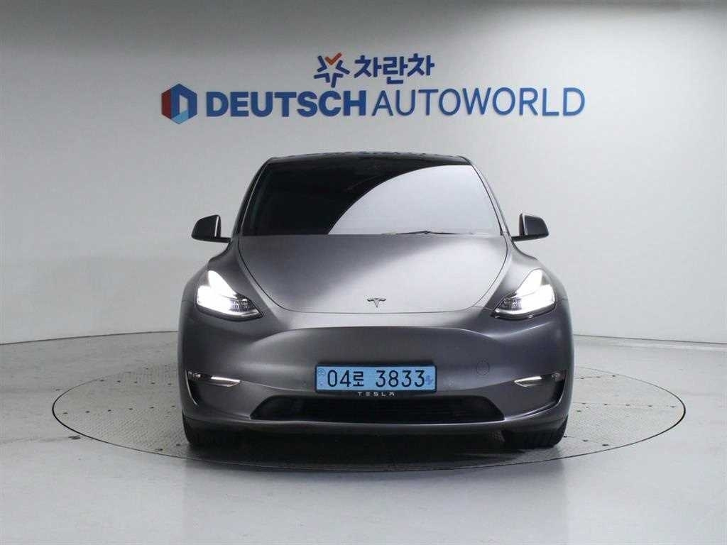 TESLA MODEL Y 2021