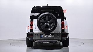 LAND ROVER DEFENDER L663 2024