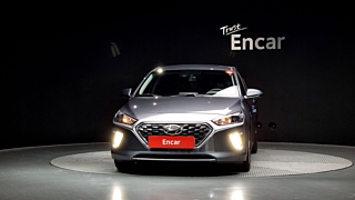 HYUNDAI IONIQ HYBRID 2019