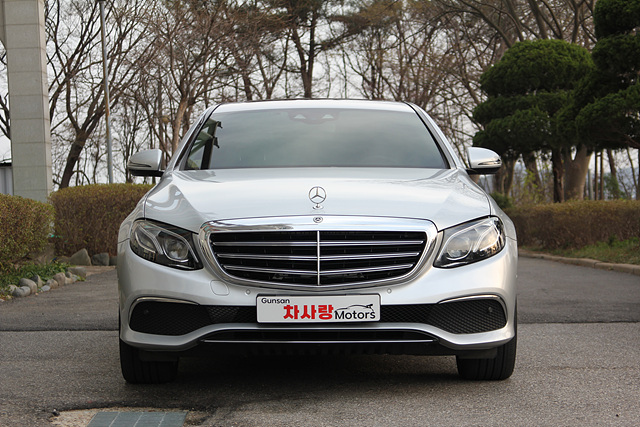 MERCEDES BENZ E-CLASS W213 2017