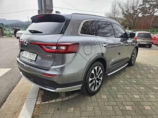 SAMSUNG QM6 2018