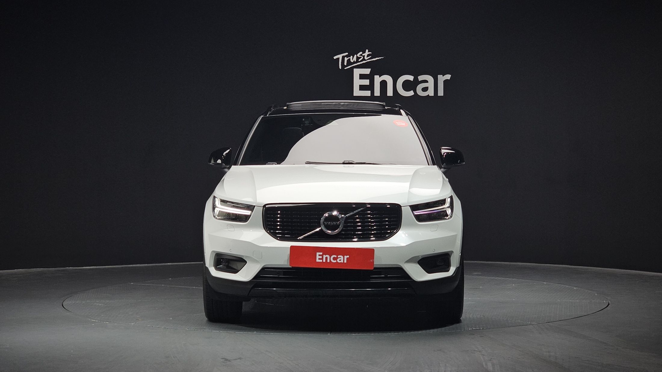 VOLVO XC40 2019