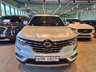 SAMSUNG QM6 2019