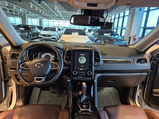 SAMSUNG QM6 2019