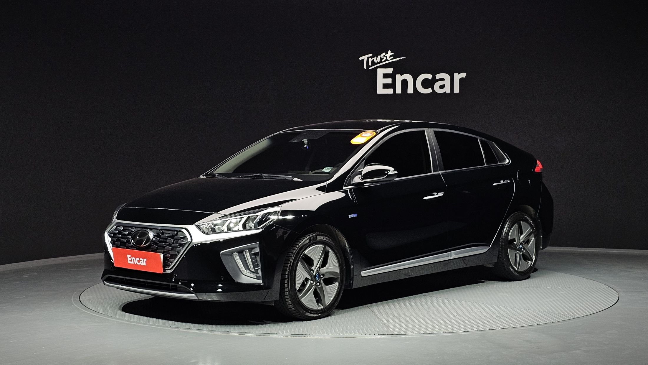 HYUNDAI IONIQ HYBRID