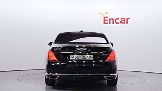 GENESIS EQ900 2016