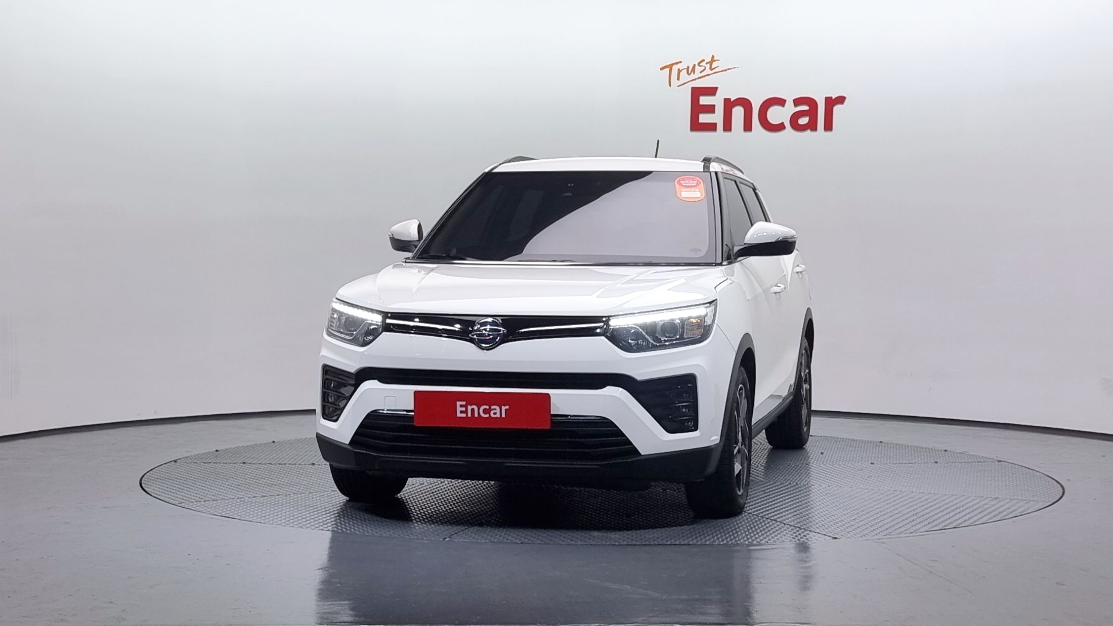 SSANGYONG TIVOLI VERY NEW 2021