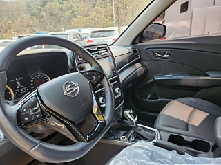 SSANGYONG TIVOLI VERY NEW 2021