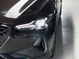 GENESIS G70 2018