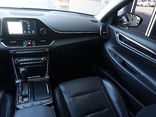 HYUNDAI GRANDEUR IG 2016