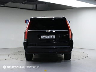 CADILLAC ESCALADE 2017