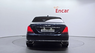 GENESIS EQ900 2016