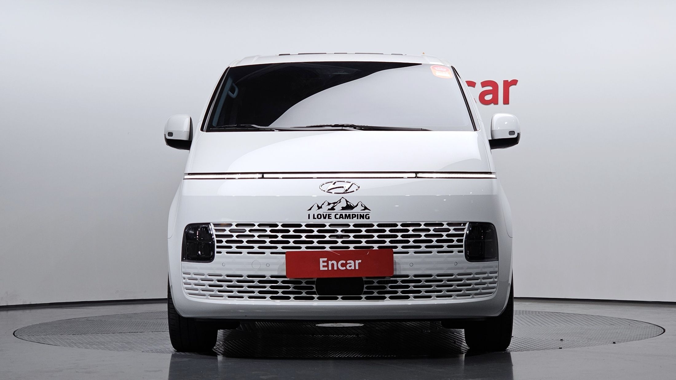 HYUNDAI STARIA 2024