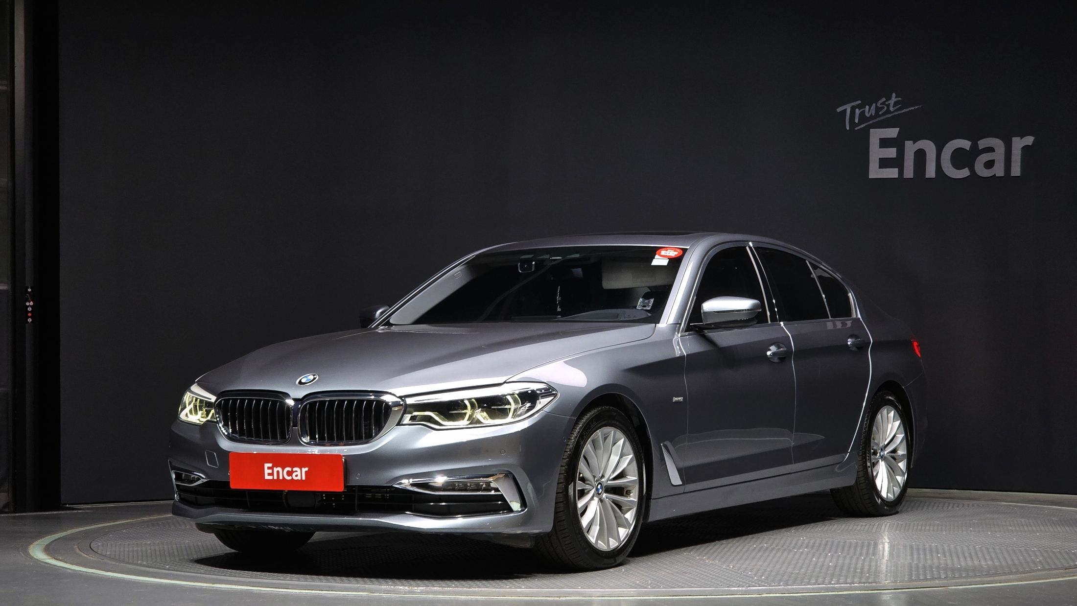 BMW 5-SERIES G30 2018