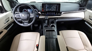 TOYOTA SIENNA 2024