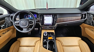 VOLVO S90 2023