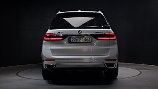 BMW X7 G07 2024