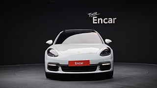 PORSCHE PANAMERA 971 2018