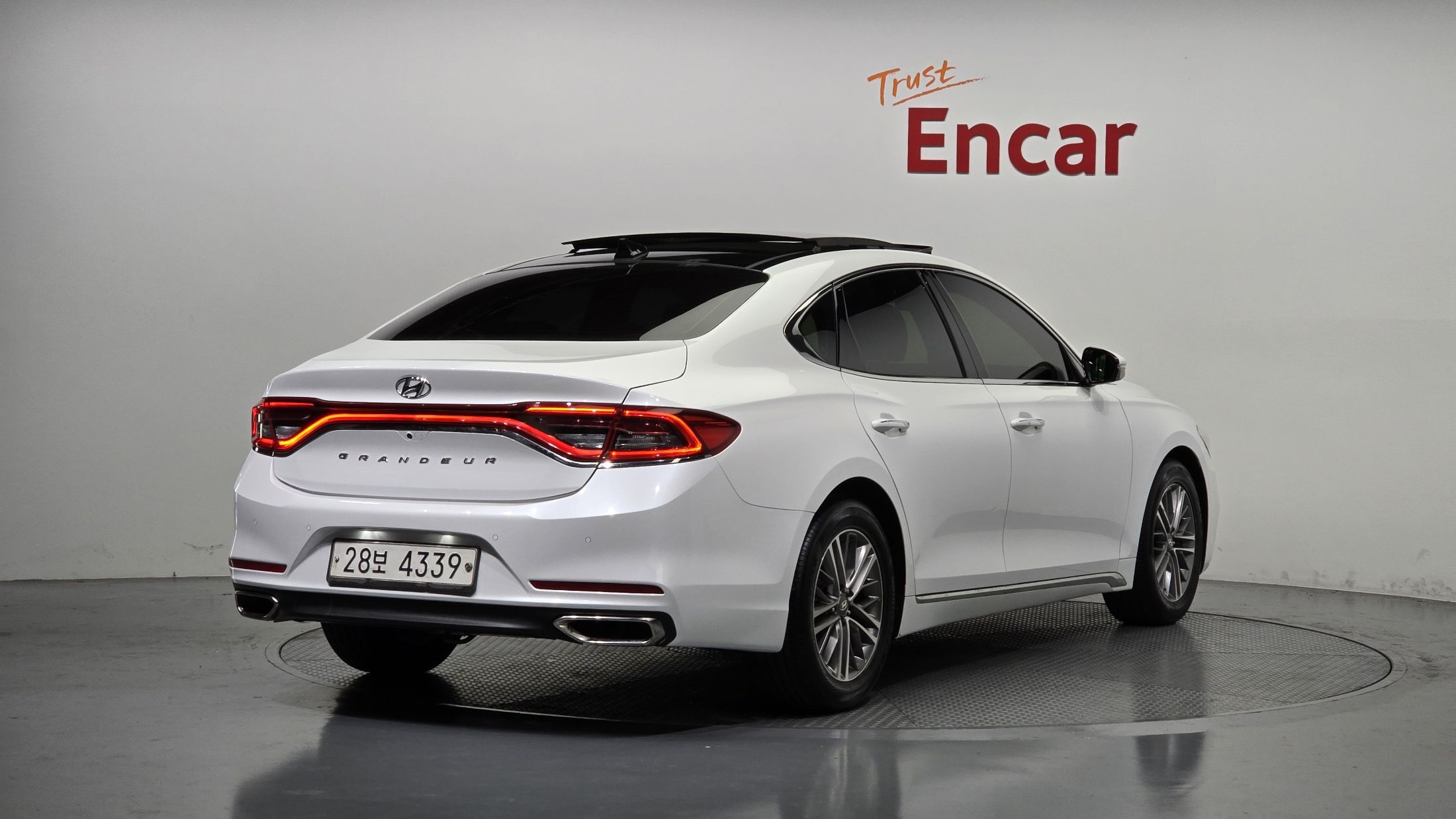 HYUNDAI GRANDEUR IG 2017