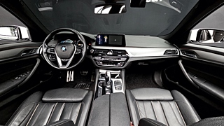 BMW 5-SERIES G30 2017