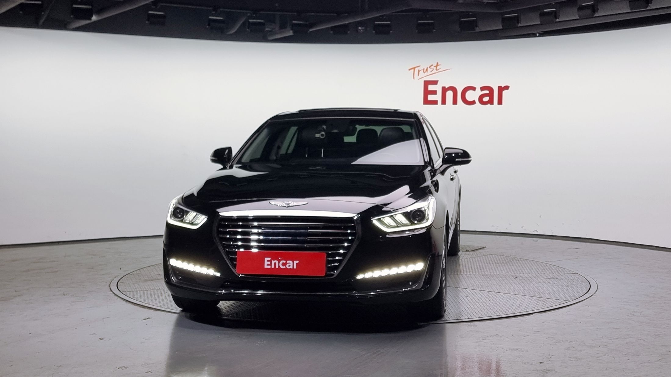 GENESIS EQ900 2016