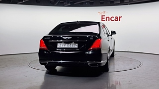 GENESIS EQ900 2016
