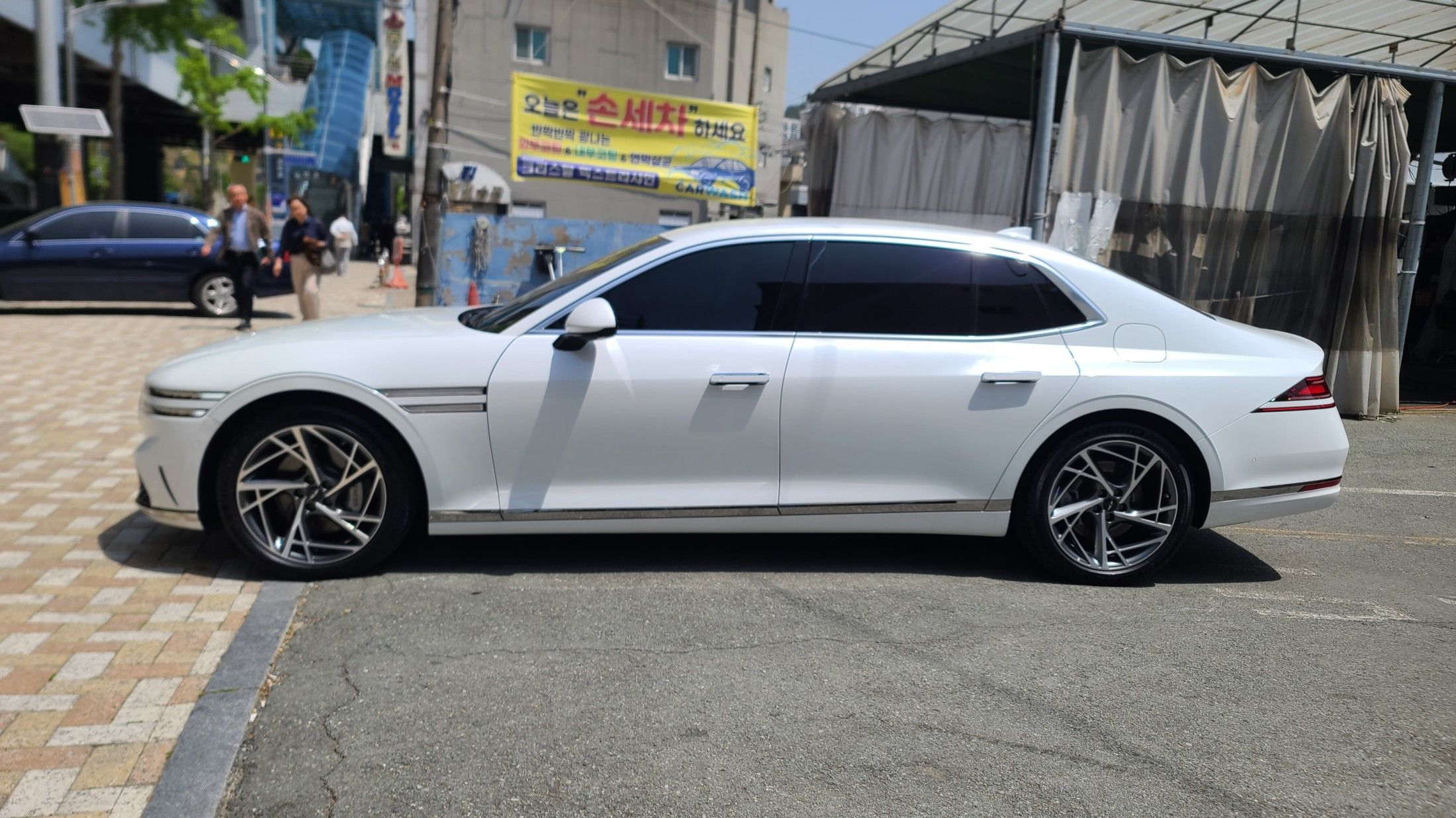 GENESIS G90 RS4 2023
