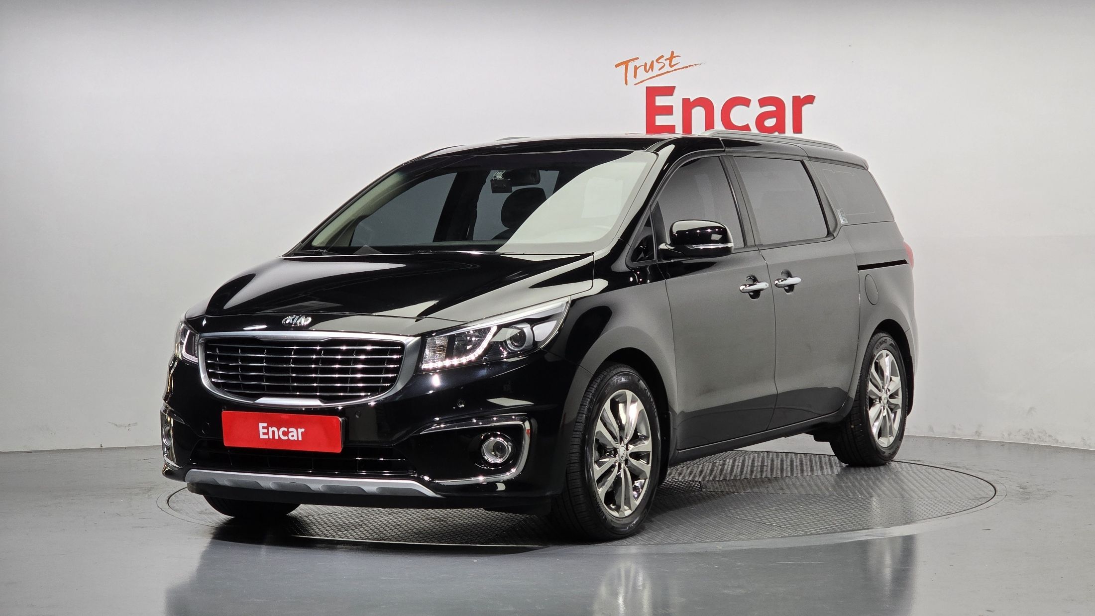 KIA CARNIVAL 2016