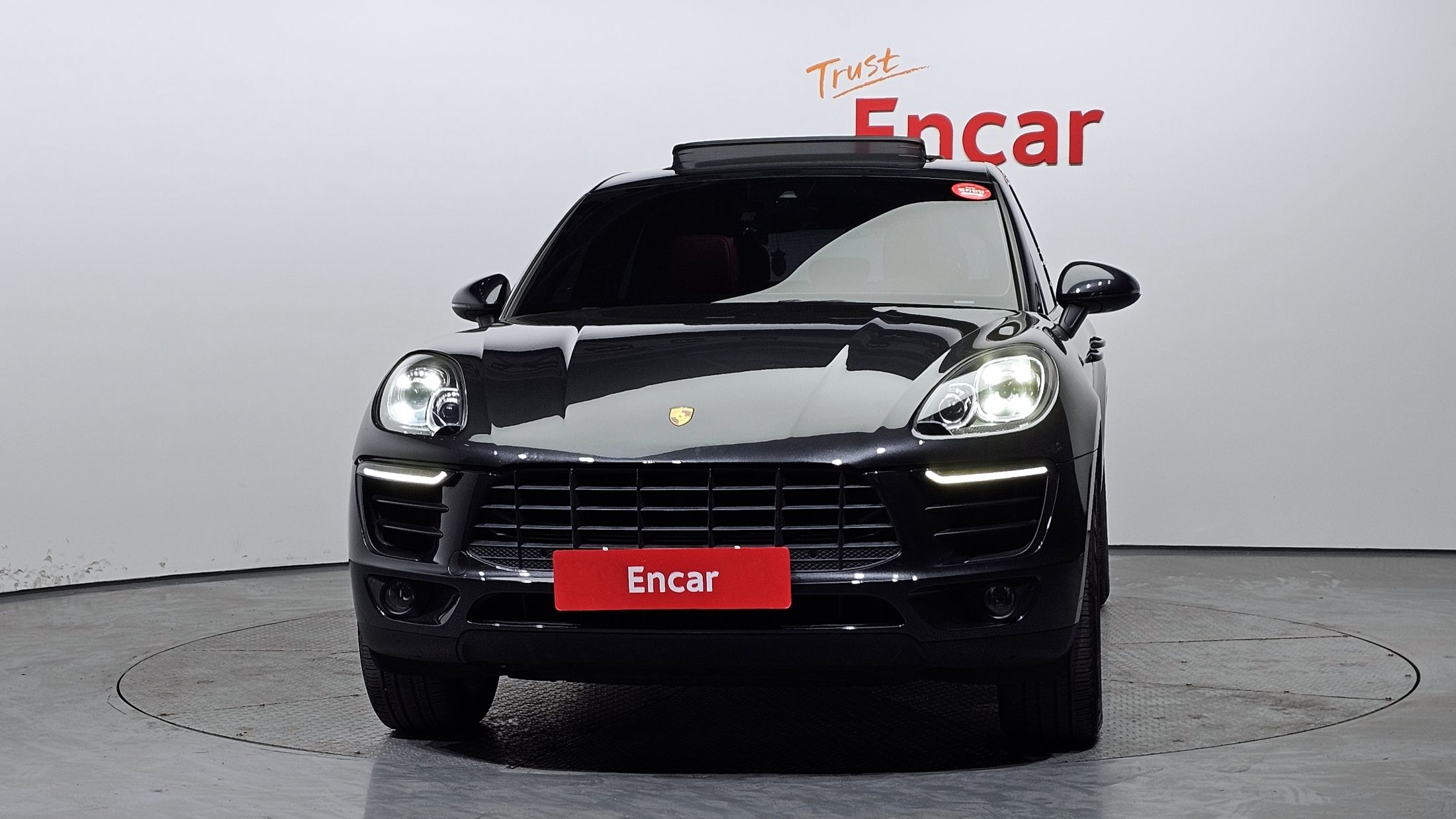 PORSCHE MACAN 2018