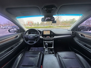 HYUNDAI GRANDEUR IG HYBRID 2017