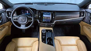VOLVO S90 2023