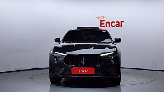 MASERATI LEVANTE 2020