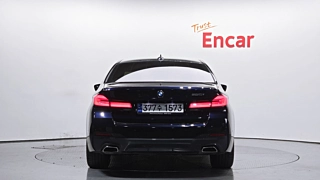 BMW 5-SERIES G30 2021