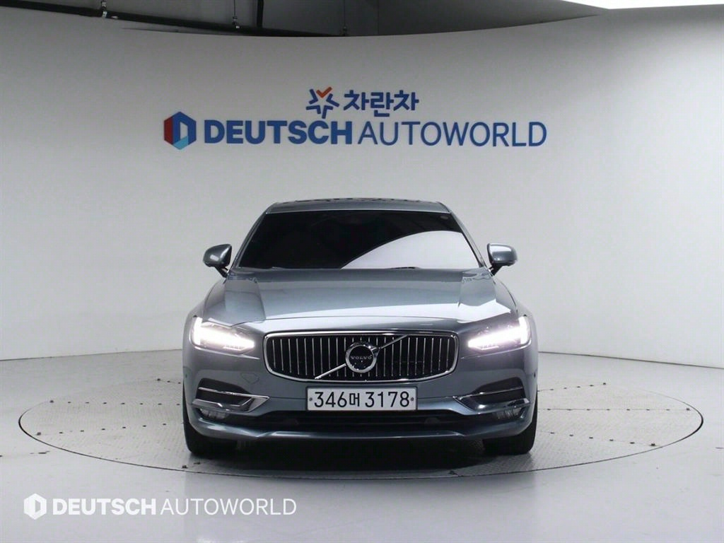 VOLVO S90 2019