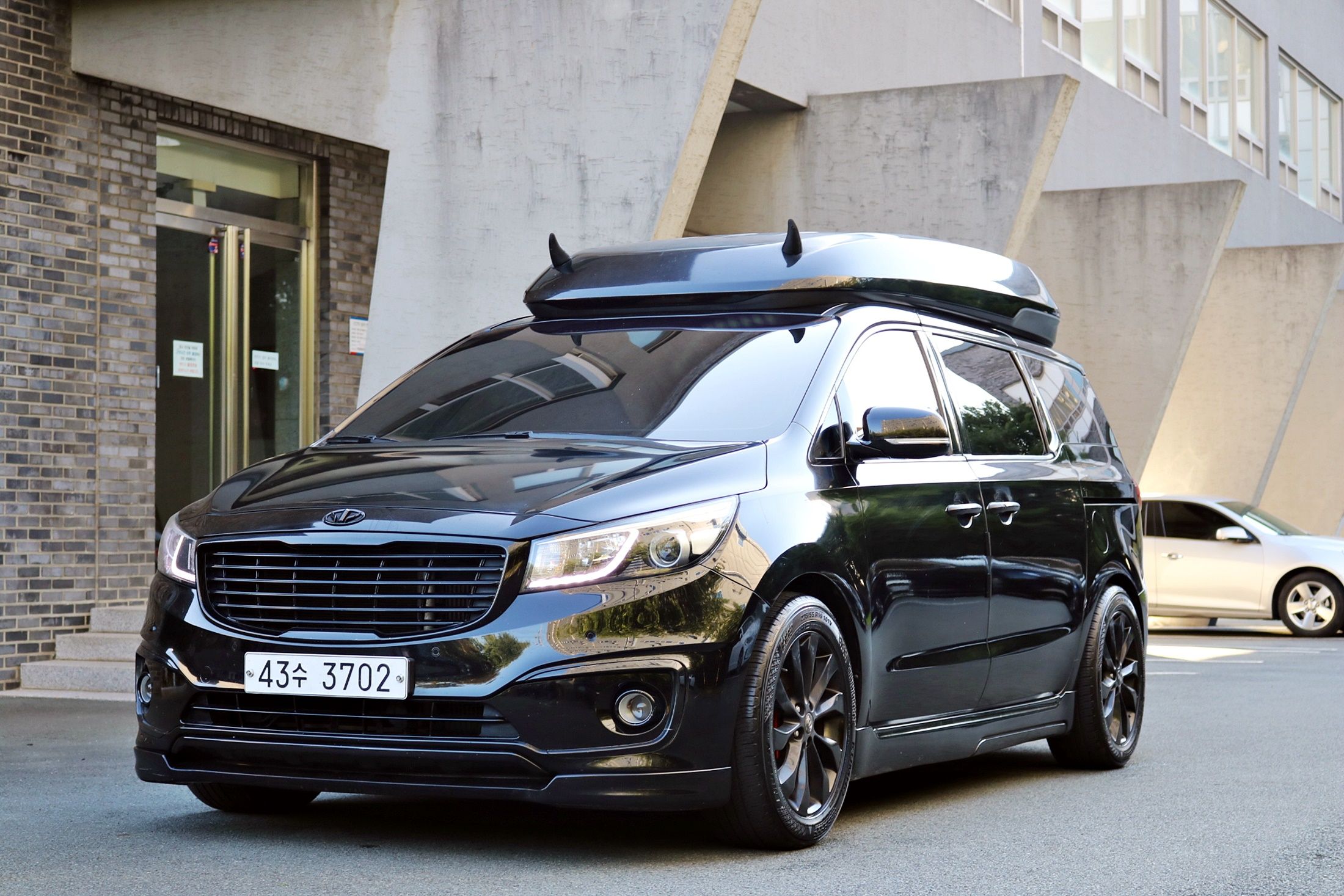 KIA CARNIVAL 2015