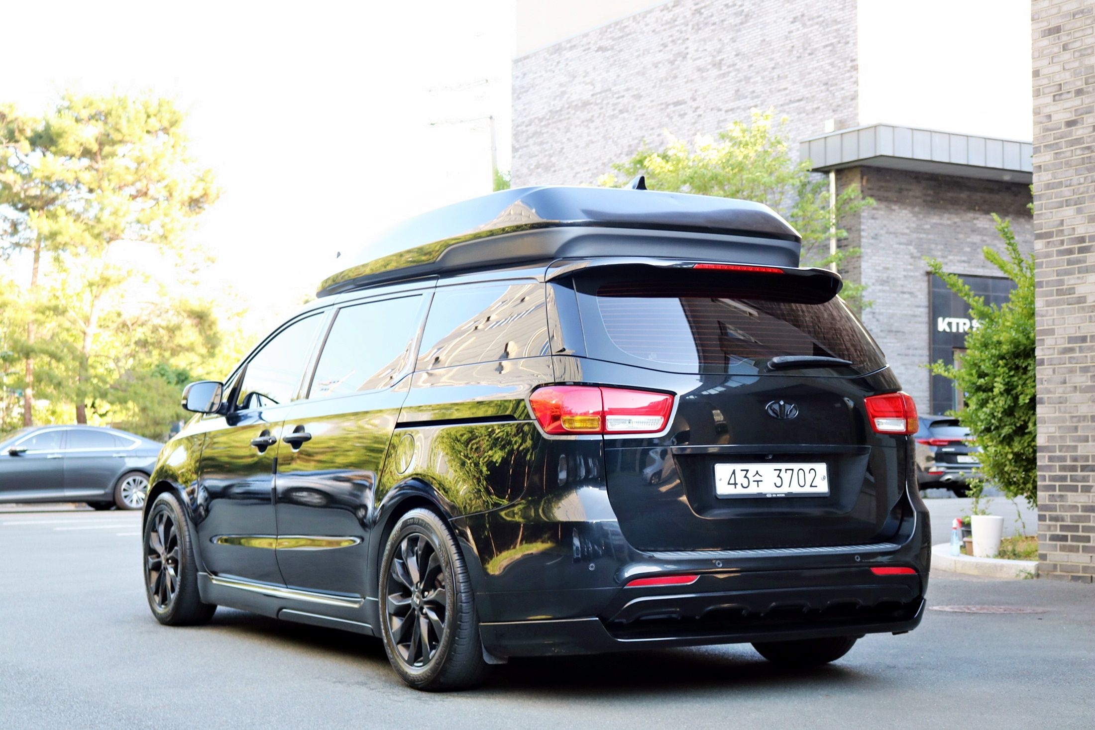 KIA CARNIVAL 2015