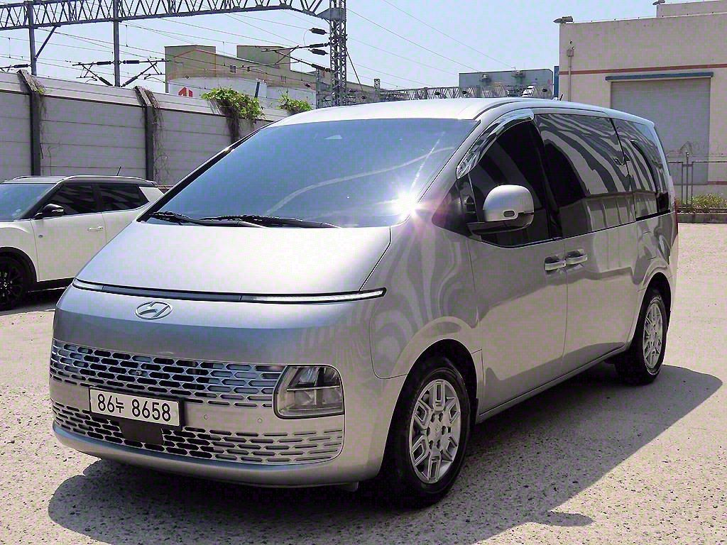 HYUNDAI STARIA 2021
